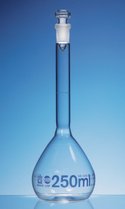 Picture of Volumetric flasks, boro 3.3, class A, blue graduations, with glass stopper, incl. USP individual certificate