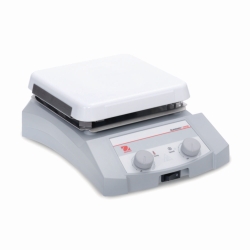 Picture of Magnetic stirrer with heating Guardian&trade; 2000, with square top plate