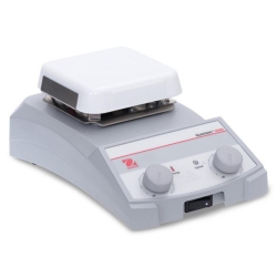 Picture of Magnetic stirrer with heating Guardian&trade; 2000, with square top plate