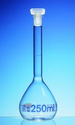 Picture of Volumetric flasks USP, boro 3.3, class A, blue graduations, with glass stopper, incl. USP batch certificate