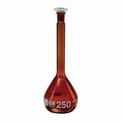 Picture of Volumetric flasks, DURAN<sup>&reg;</sup> amber glass, class A, USP, with PE stopper