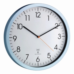 Immagine Radio controlled wall clock, scale with numbers