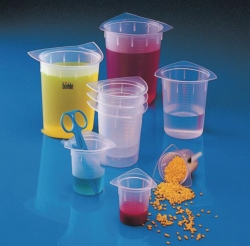 Picture of Universal Beaker, PP, with spout