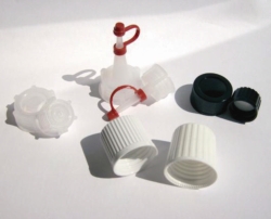 Obraz Caps for HDPE and PVC square bottles series 310